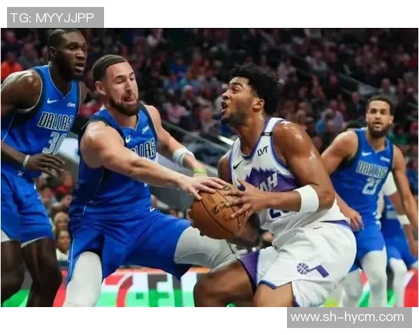 爵士与独行侠激战正酣比分悬念不断球迷期待精彩逆转时刻 爵士与独行侠激战正酣比分悬念不断球迷期待精彩逆转时刻