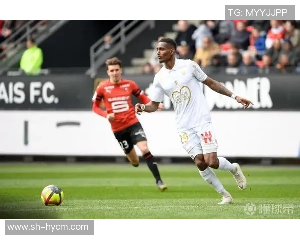 法甲激战雷恩主场迎战第戎双方争夺关键三分全力以赴