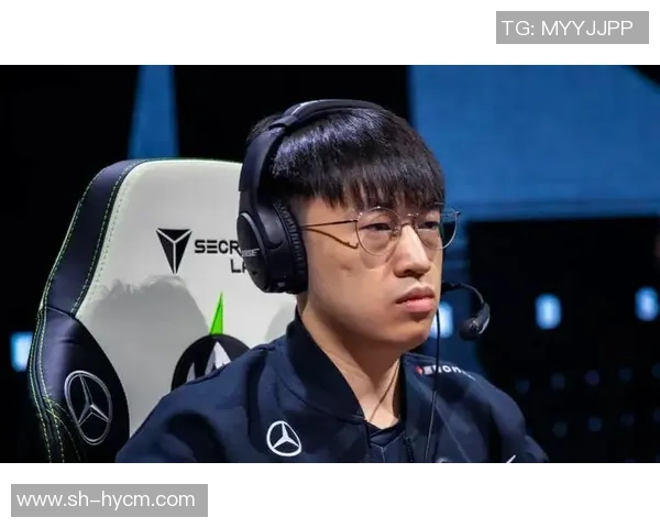 和平精英评论：RNG在比赛中的全面压制与战术失误分析